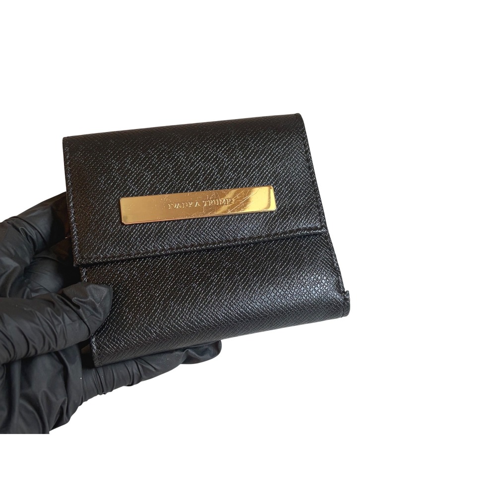 Ivanka Trump Black Crossgrain Trifold Wallet Gold Tone Kiss Lock Coin Purse